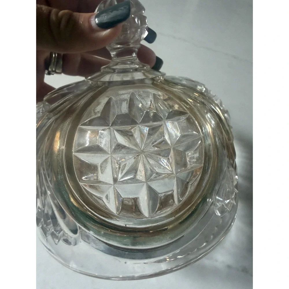 Vintage/antq Pressed Glass Covered Butter Dish Gold Trim Starburst Scalloped 7